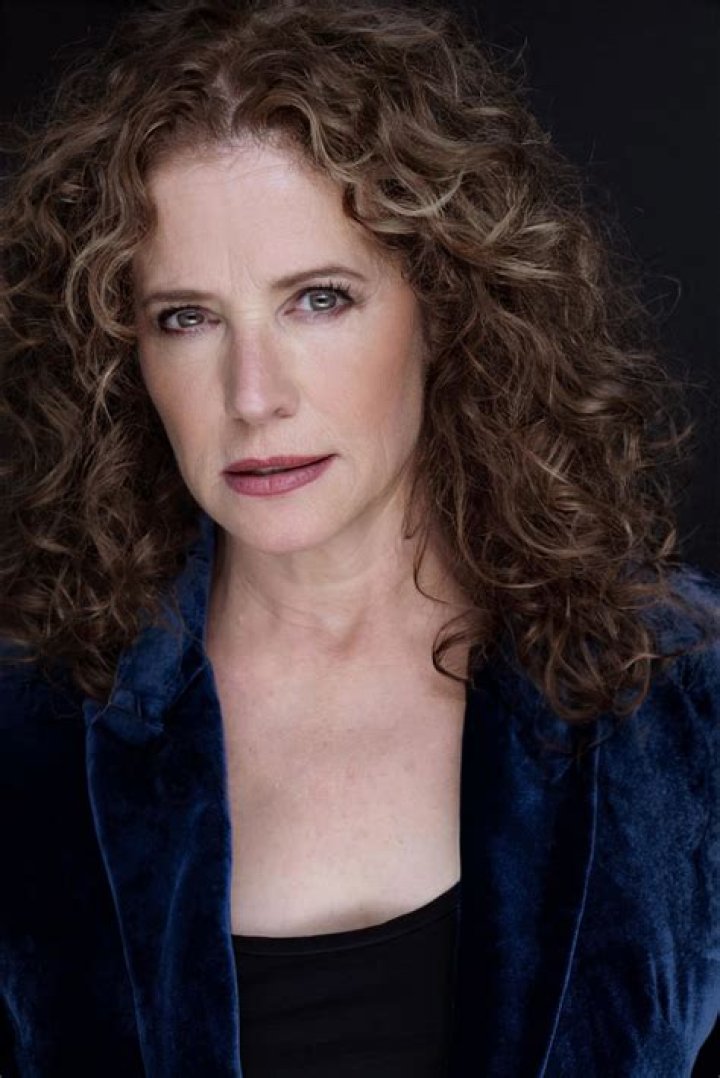 Nancy Travis Biography, Age, Height, Husband, Net Worth, Family