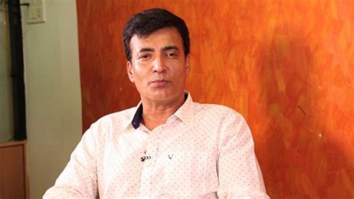 Narendra Jha Biography, Age, Height, Wife, Net Worth, Family