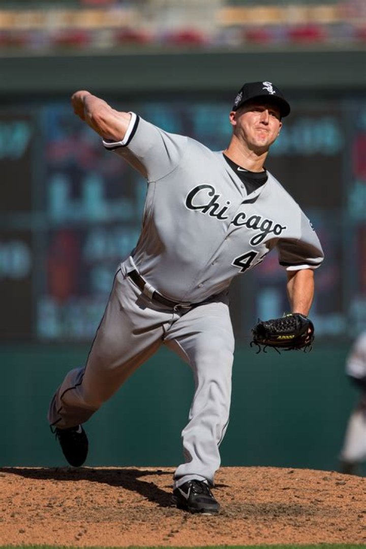 Nate Jones (Baseball Player) - Age, Birthday, Bio, Facts, Family, Net Worth, Height & More