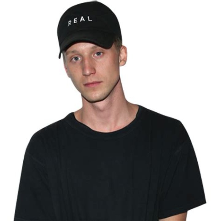 Nathan John (TikTok Star) - Age, Birthday, Bio, Facts, Family, Net Worth, Height & More