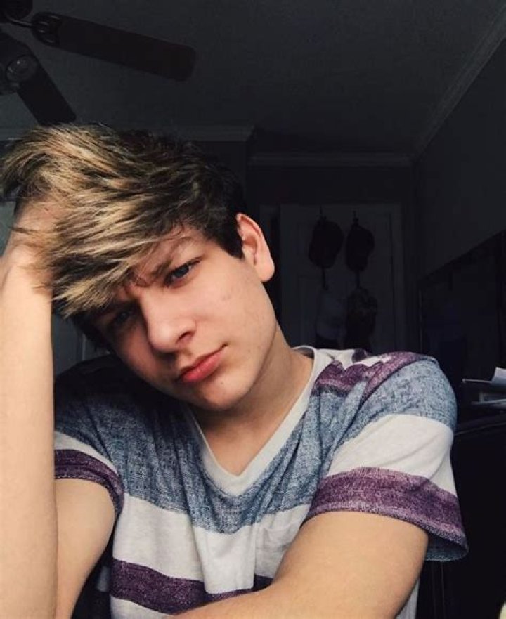 Nathan Triska (Instagram Star) - Age, Birthday, Bio, Facts, Family, Net Worth, Height & More