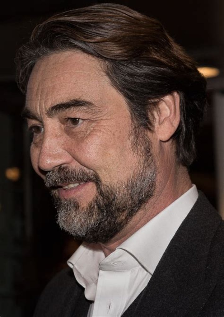 Nathaniel Parker Biography, Age, Height, Wife, Net Worth, Family