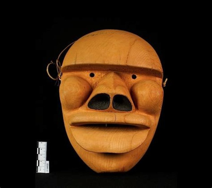 25 Pictures Of Native American Masks From The Early 20th Century