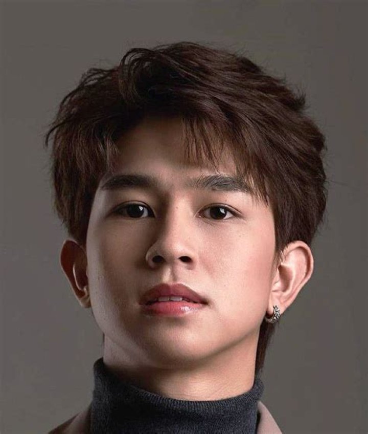 Natouch Siripongthon Biography, Age, Height, Wife, Net Worth, Family