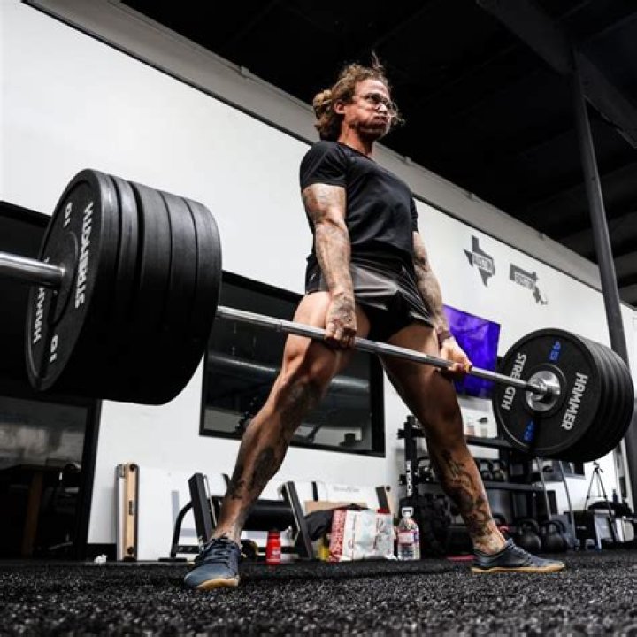 Neen Williams (Skateboarder) - Age, Birthday, Bio, Facts, Family, Net Worth, Height & More