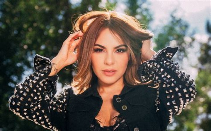 Nena Guzmán (Cantante de Música Mundial) - Edad, cumpleaños, biografía, hechos, familia, patrimonio neto, altura y más