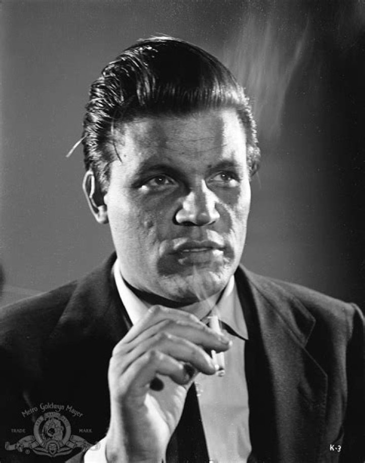 Neville Brand (Movie Actor) - Age, Birthday, Bio, Facts, Family, Net Worth, Height & More