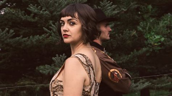 Neyla Pekarek (Cellist) - Age, Birthday, Bio, Facts, Family, Net Worth, Height & More