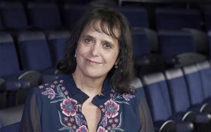 Nica Burns Biography, Age, Height, Husband, Net Worth, Family