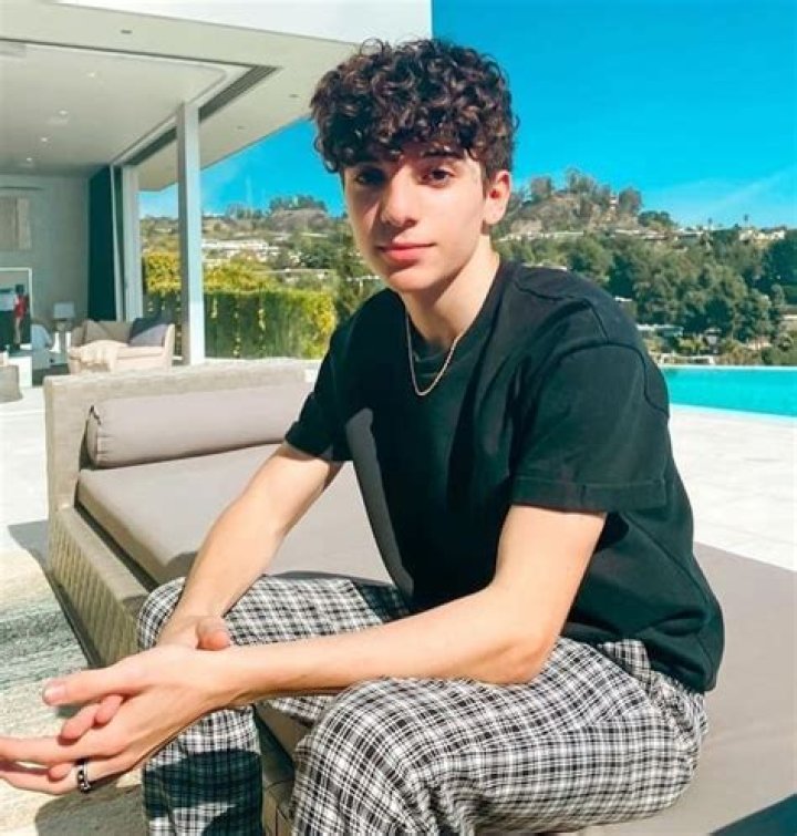 Nick Bencivengo Height, Weight, Net Worth, Age, Birthday, Wikipedia, Who, Nationality, Biography