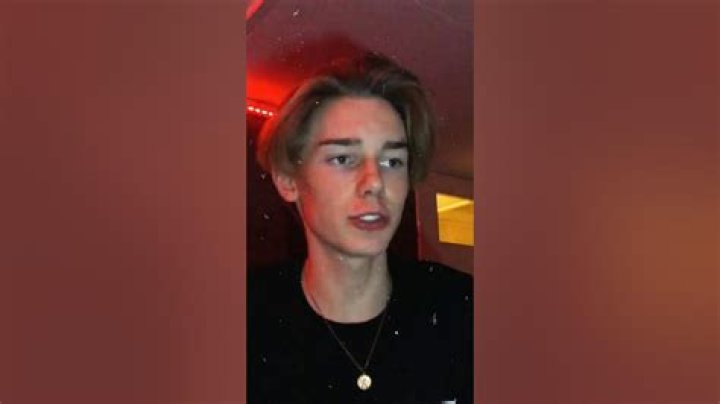  Nick Hoox