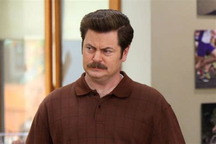 How tall is Nick Offerman