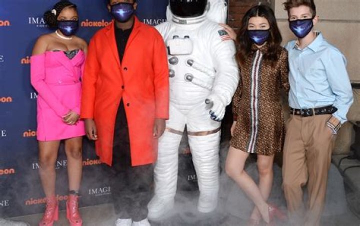 Taking Off! Nickelodeon’s ‘The Astronauts’ Premieres with Special Drive-In Screening