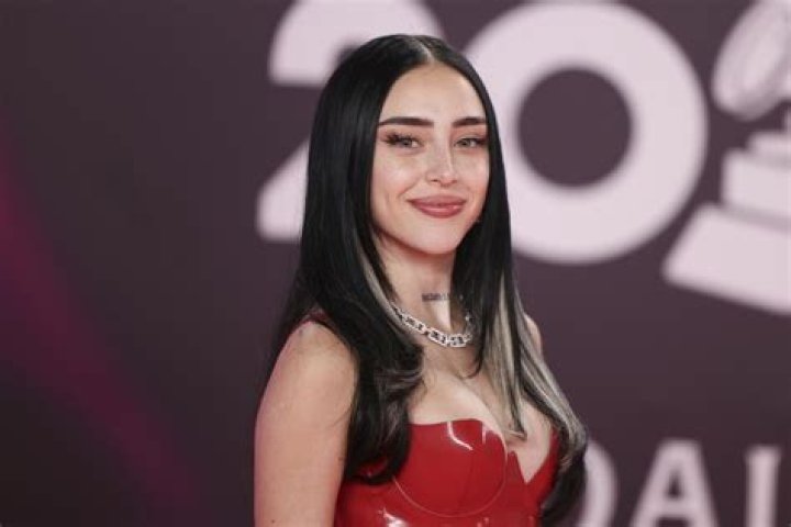 Nicki Nicole (Rapper) - Age, Birthday, Bio, Facts, Family, Net Worth, Height & More