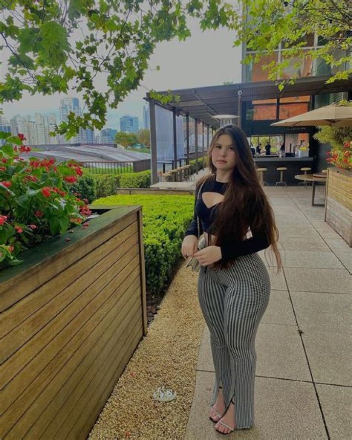 
Nicolle Caroline Height, Weight, Net Worth, Age, Birthday, Wikipedia, Who, Instagram, Biography 