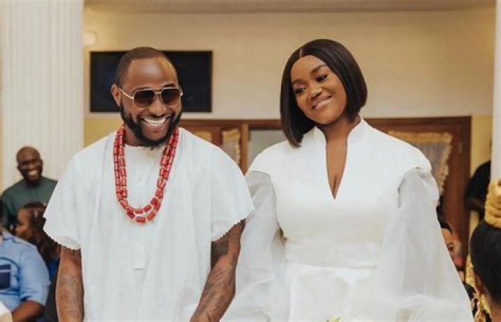 
Nigerian man slams those criticizing Chioma Rowland for planning marriage with Davido 