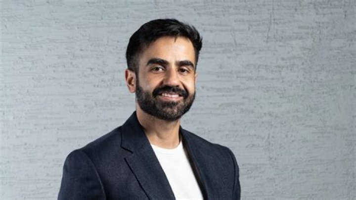 Nikhil Kamath Wiki - Biography, Age, Wife, Net worth, Family & More