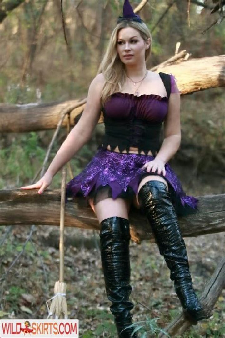 Nikki Baker Biography | Age, Wiki, Net worth, Bio, Height, Husband, Married|