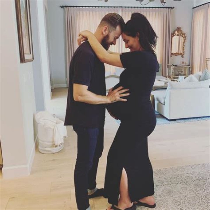 Nikki Bella Shares ‘the Last Photo’ of Her Baby Bump: ‘We Were Headed to the Hospital’