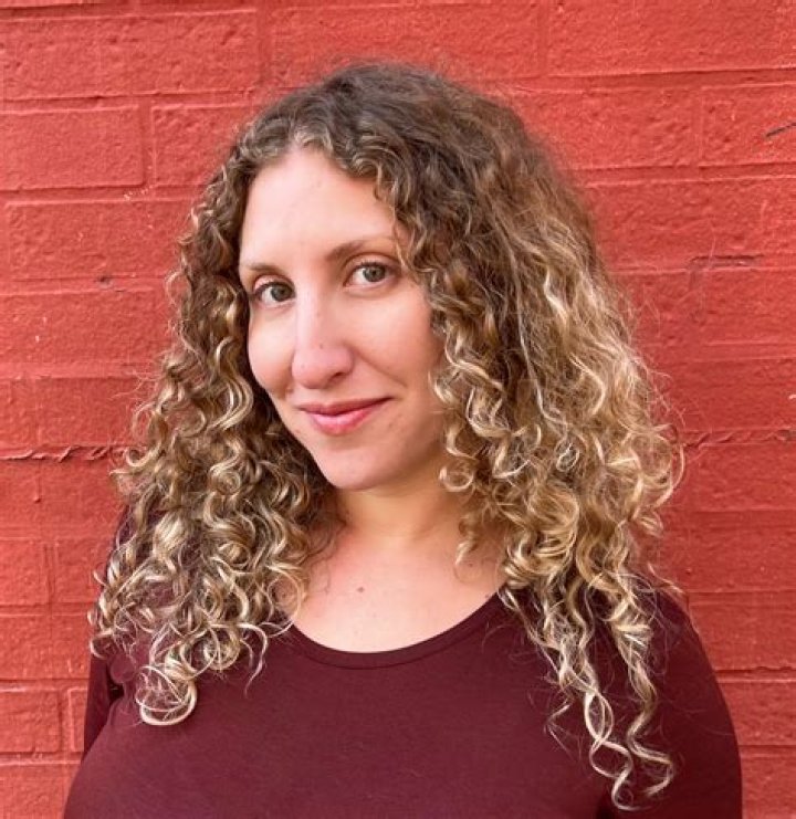 Nona Willis-Aronowitz Biography, Age, Height, Husband, Net Worth, Family