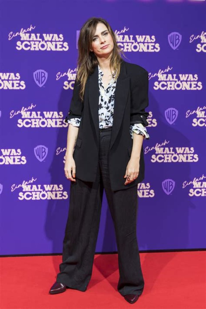 Nora Tschirner Height, Weight, Net Worth, Age, Birthday, Wikipedia, Who, Instagram, Biography