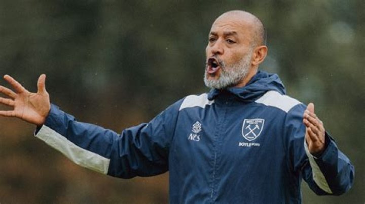 
Nuno Espirito Santo Height, Weight, Net Worth, Age, Birthday, Wikipedia, Who, Nationality, Biography 