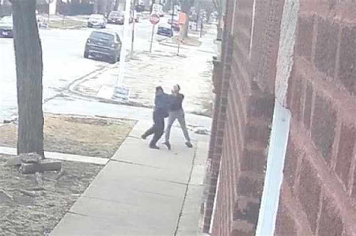 
Off-duty Chicago cop warns alleged thief she’ll ‘kill’ him before fatal shooting: footage 