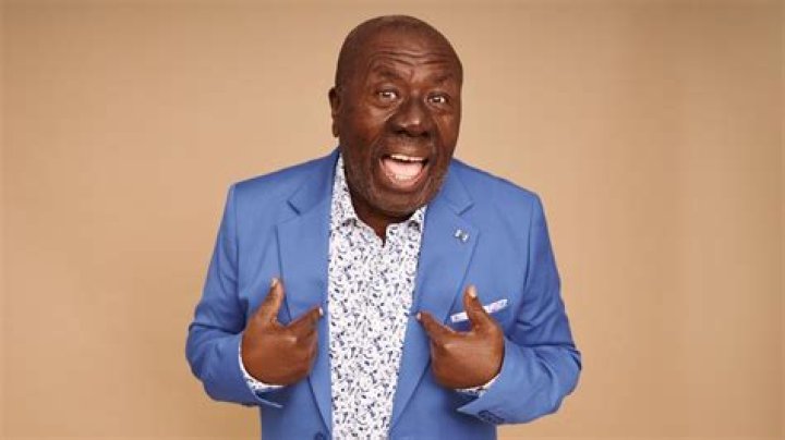 Oliver Samuels Biography, Age, Height, Wife, Net Worth and Family