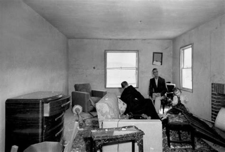 24 Unsettling Before And After Photos From Operation Doorstep