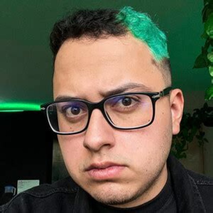 Oscar Miranda (Instagram Star) - Age, Birthday, Bio, Facts, Family, Net Worth, Height & More