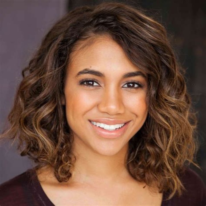 How tall is Paige Hurd
