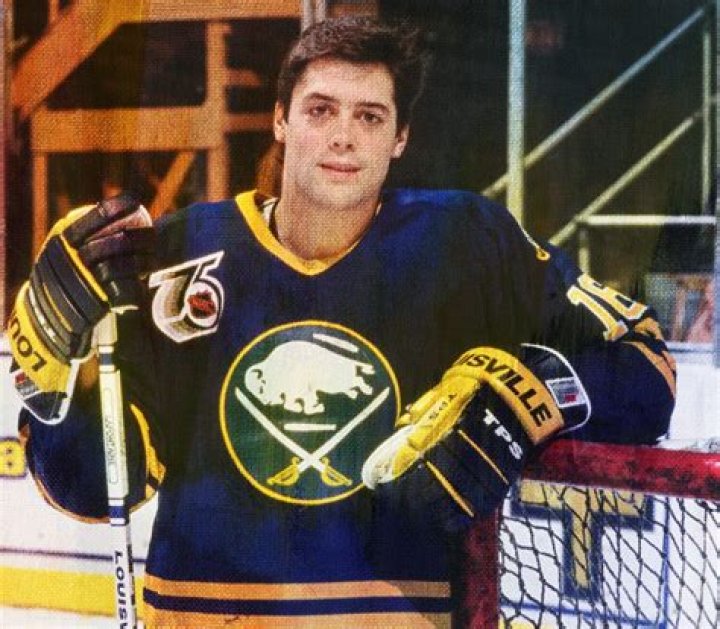 Pat LaFontaine Biography, Age, Height, Wife, Net Worth, Family