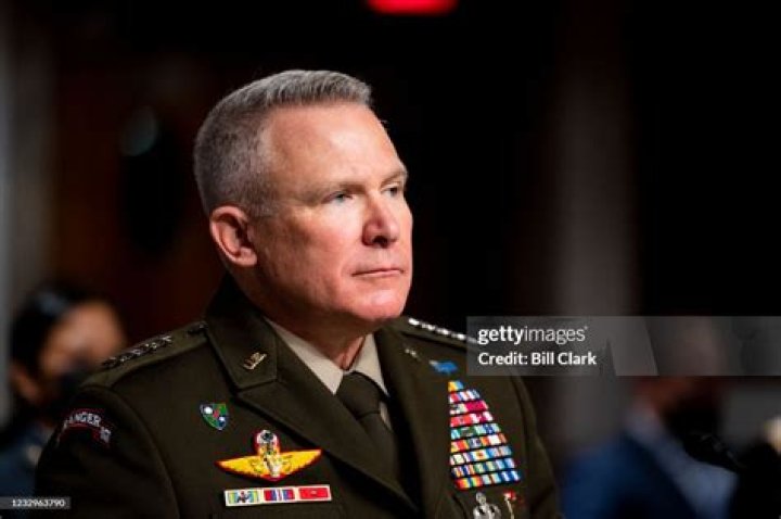 Paul LaCamera biografía, edad, altura, esposo, net worth, familia