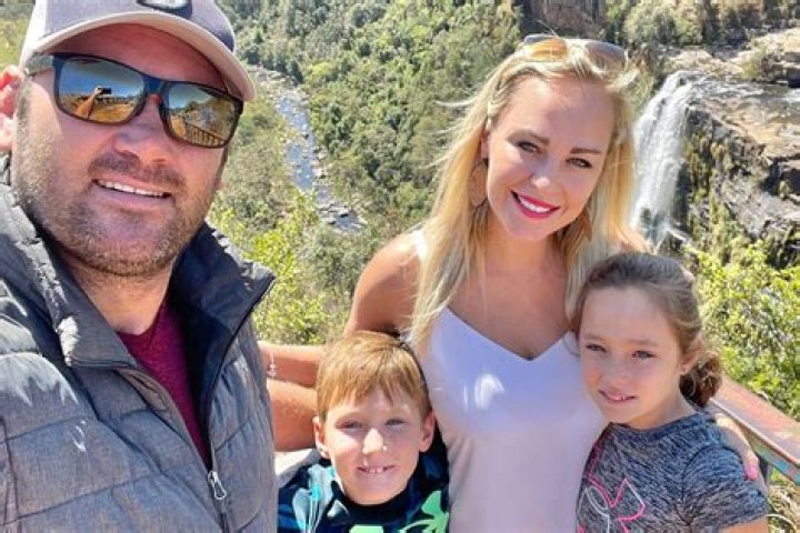 
Pedrie Wannenburg Wife Name And Children, Entire Family Was In A Texas Car Accident 