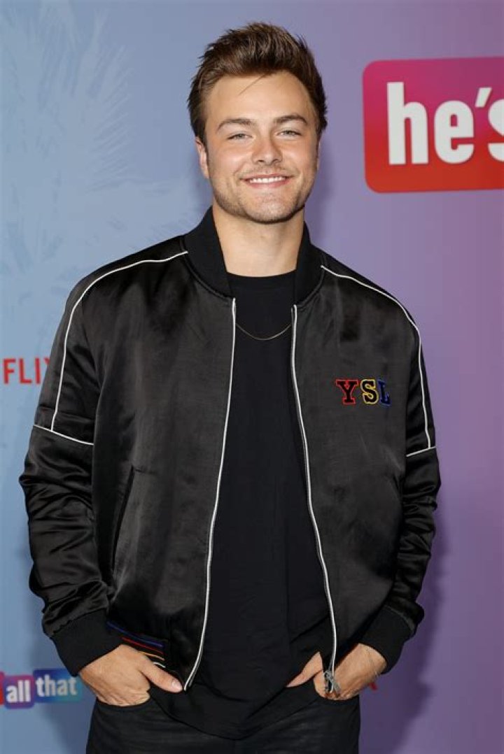 Peyton Meyer Height, Weight, Net Worth, Age, Birthday, Wikipedia, Who, Nationality, Biography