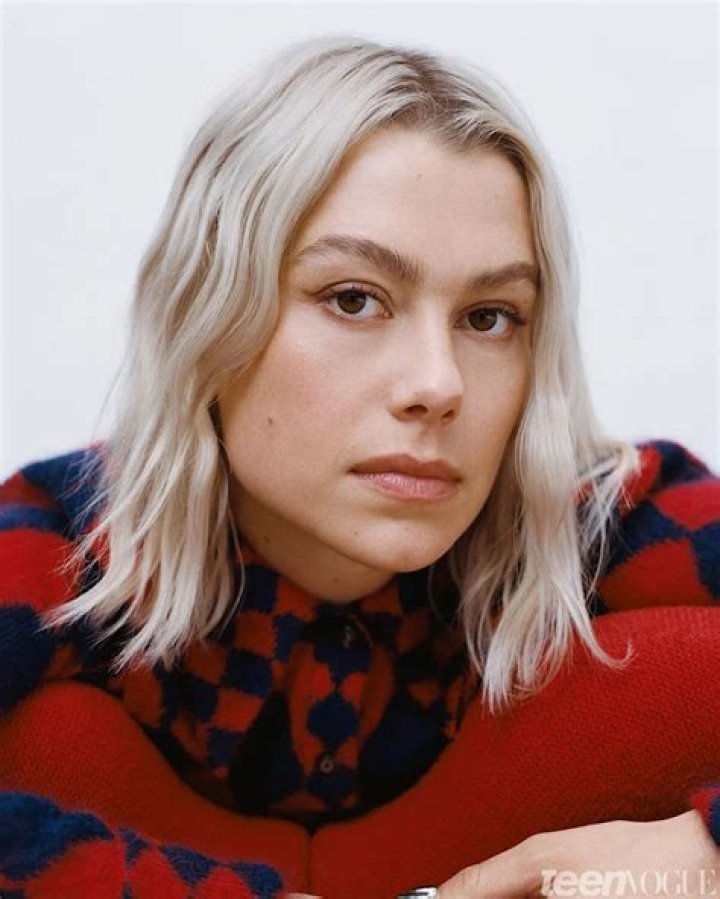 
Phoebe Bridgers Recalls Her ‘Super Safe’ Abortion Last Year: ‘Everyone Deserves That Kind of Access’ 