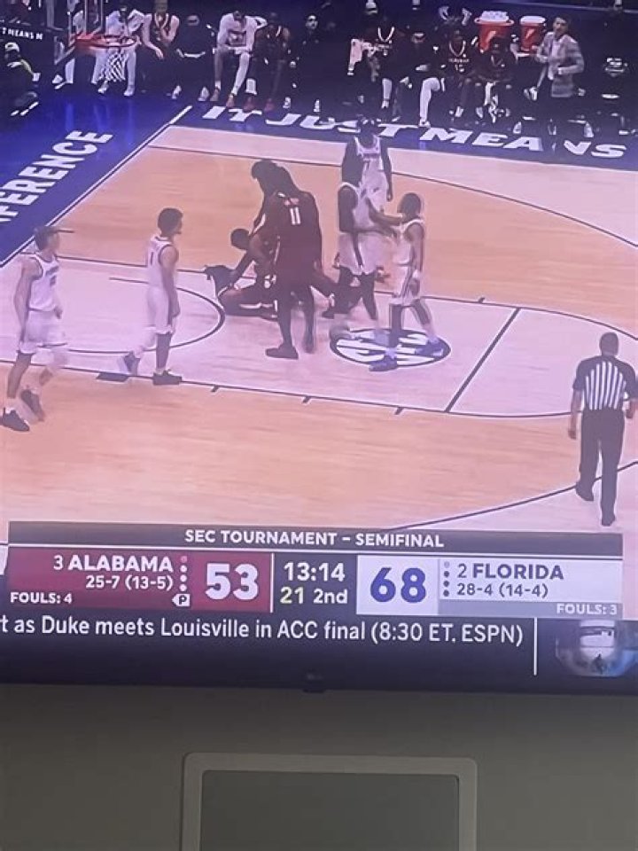 The Long-Fought Battle Between The Vatican And Cats