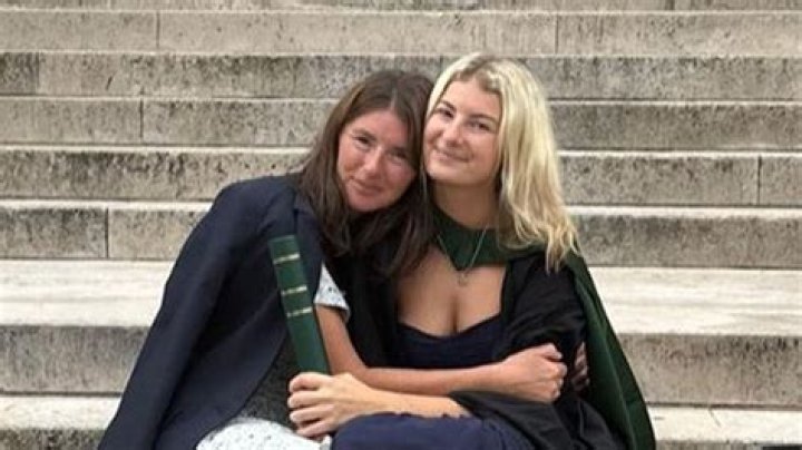 Poppy Oliver (Family Member) - Age, Birthday, Bio, Facts, Family, Net Worth, Height & More