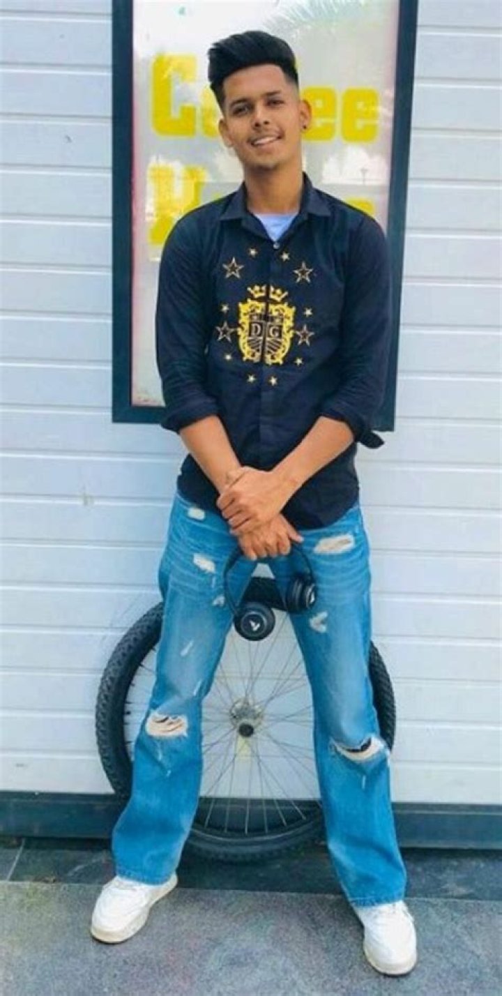 Preet Sandhu Height, Weight, Net Worth, Age, Birthday, Wikipedia, Who, Nationality, Biography