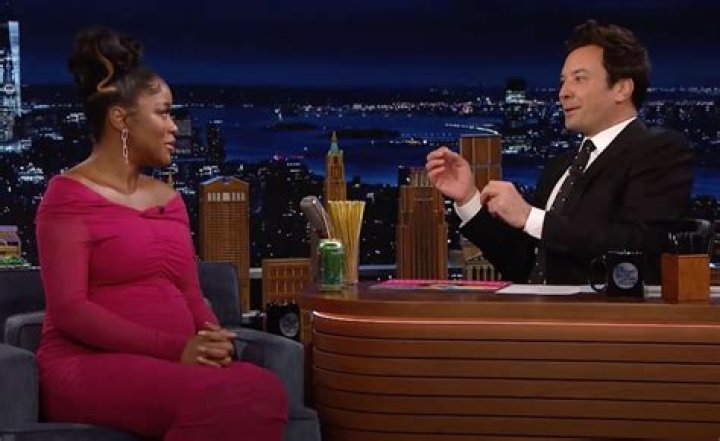 
Pregnant Keke Palmer’s Boyfriend Darius Jackson Kisses Her Baby Bump in Cute Clip: ‘Mom n Dad’ 