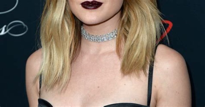 Lucy Hale Nude Photos: The ‘Pretty Little Liars’ Star Responds to the Hack