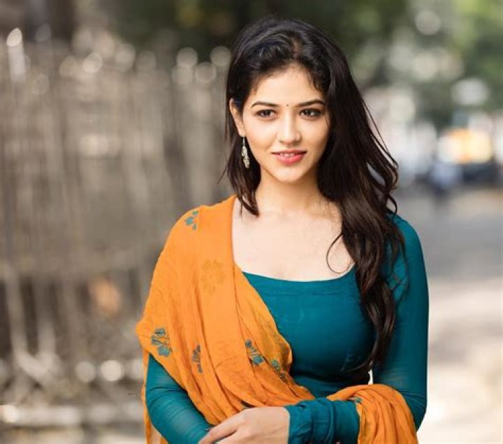 Priyanka Jawalkar Biography, Wiki, Parents, Caste, Husband, Net worth, Age, Height, Weight & More