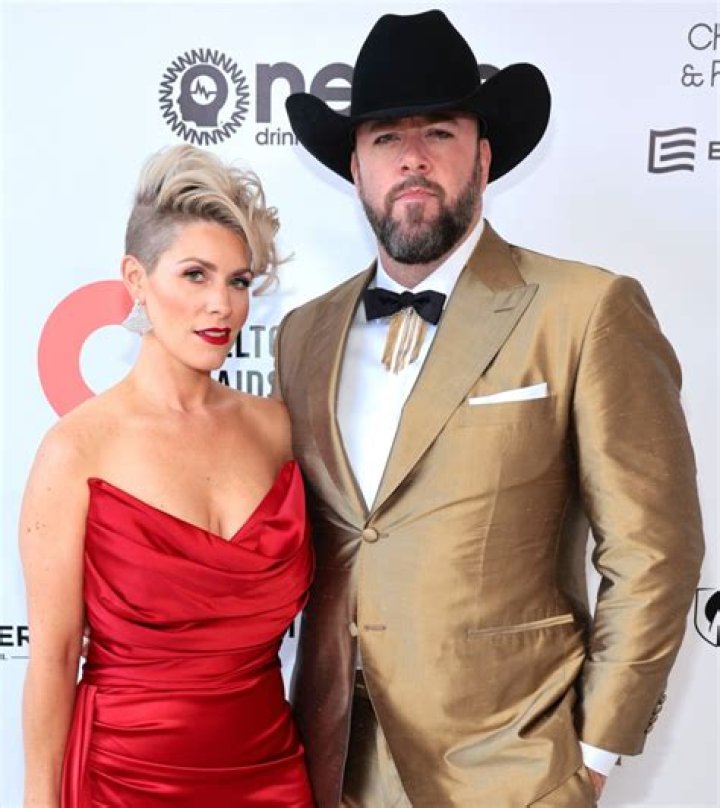 Rachel Sullivan (Instagram Star) - Age, Birthday, Bio, Facts, Family, Net Worth, Height & More