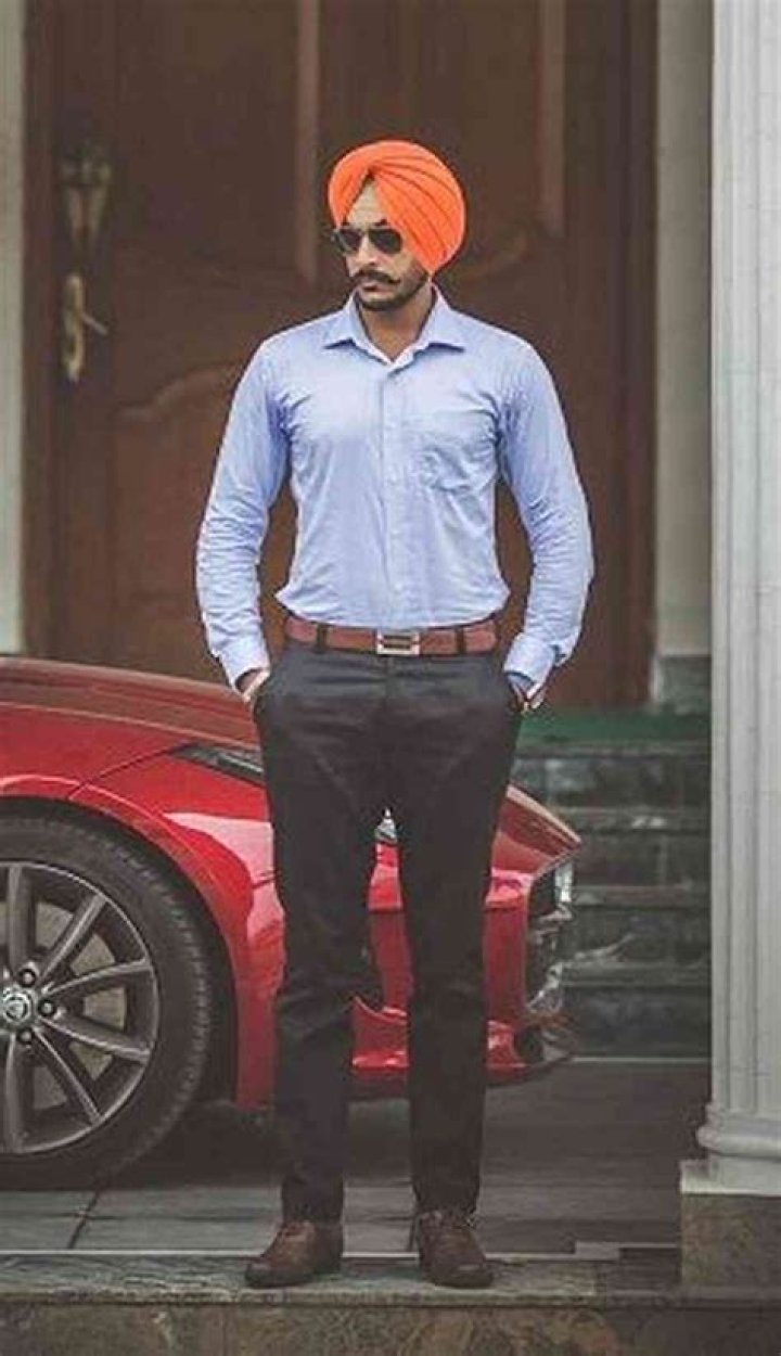 
Rajvir Jawanda Height, Weight, Net Worth, Age, Birthday, Wikipedia, Who, Instagram, Biography 