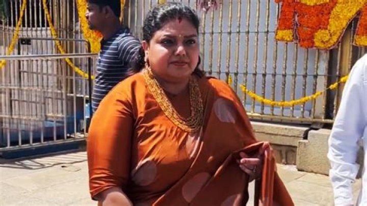 Ravali Biography, Age, Height, Husband, Net Worth, Family