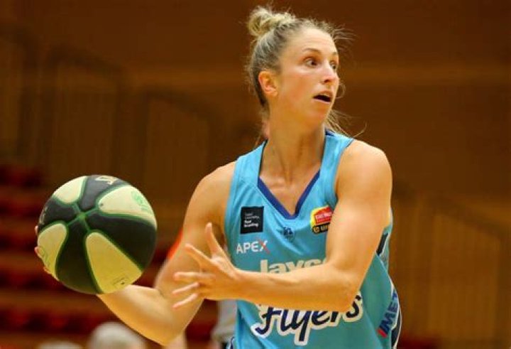 Rebecca Cole Biography, Age, Height, Husband, Net Worth, Family