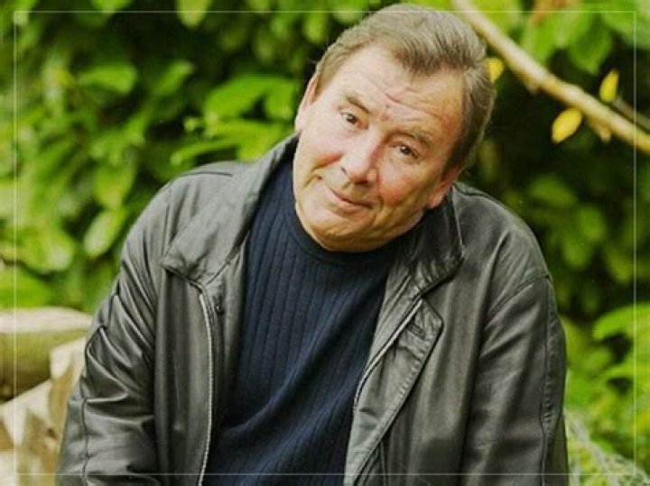 Reg Presley Biography, Age, Height, Wife, Net Worth, Family