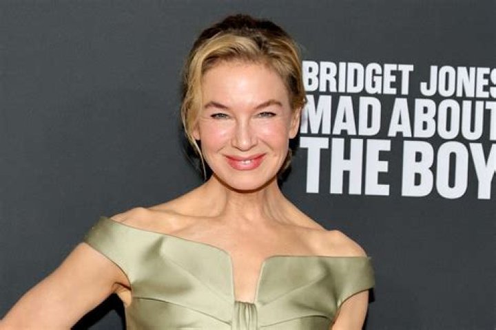 How tall is Renee Zellweger