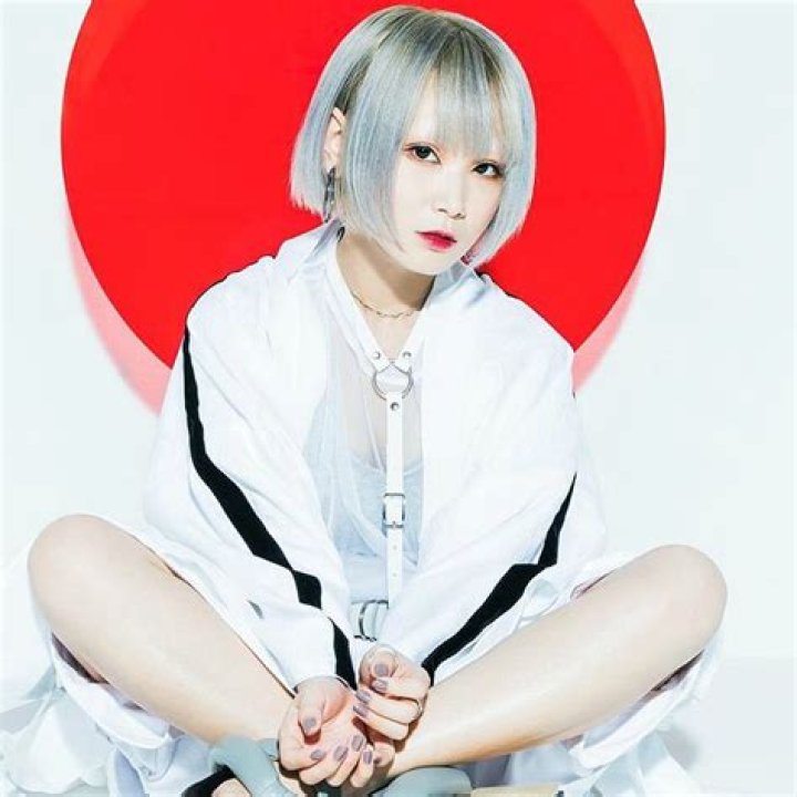 Reol Biography, Age, Height, Husband, Net Worth, Family