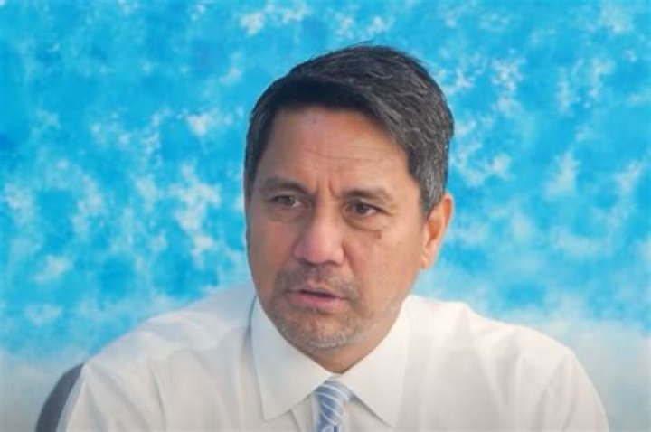 Richard Gomez Biography, Age, Height, Wife, Net Worth, Family